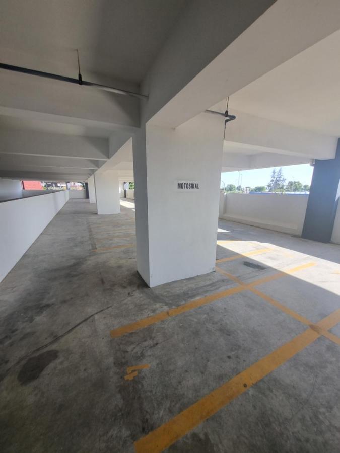 Seaside Haven Homestay Seaview Unit With Pool Opposite Ktcc & Mayang Mall - Pangsapuri Ladang Tanjung Kuala Terengganu Exterior foto